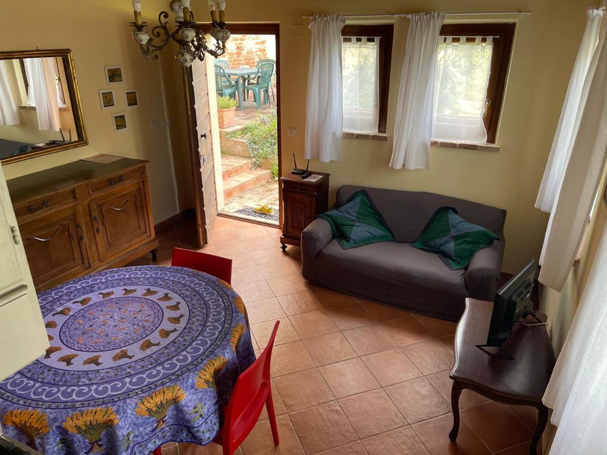 Al Giardino Degli Etruschi Guest House Chiusi Exterior foto