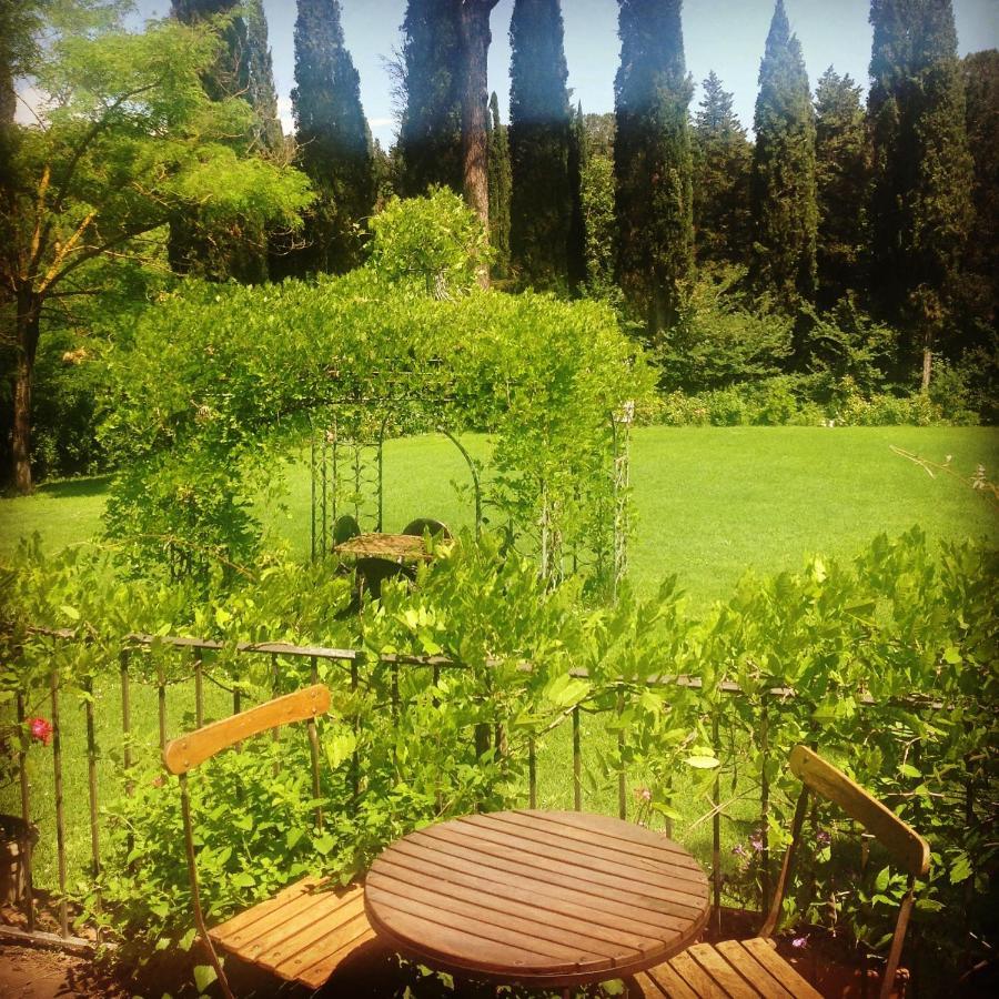 Al Giardino Degli Etruschi Guest House Chiusi Exterior foto
